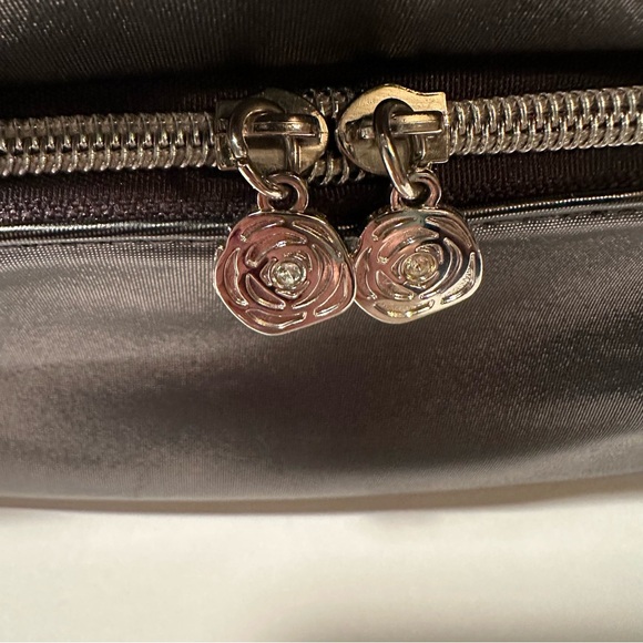 Lancôme Two Tier Zipper Makeup Case with Handle - Picture 3 of 16